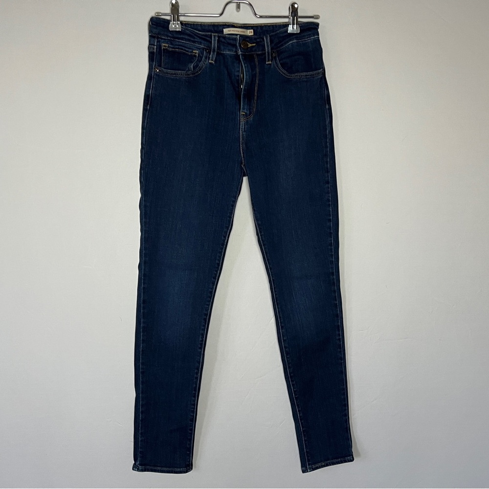 LEVI’S 721 High Rise Skinny